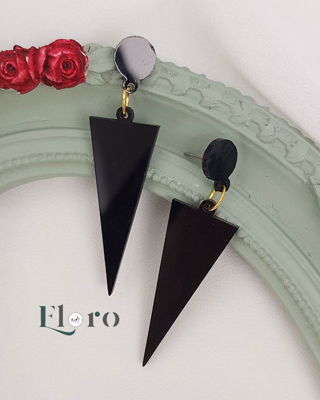 گوشواره پلکسی مشکی میخی