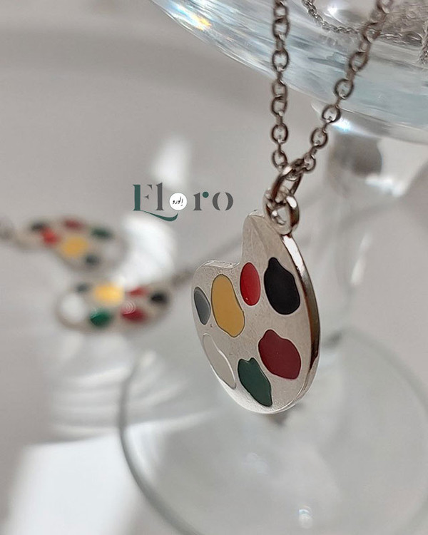 تصویر گردنبند پالت به همراه زنجیر دیپلمات